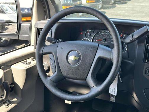 2025 Chevrolet Express 2500 RWD 2500 Extended Wheelbase WT