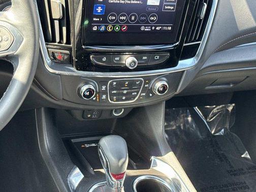 Sterling Gray Metallic 2023 Chevrolet Traverse RS