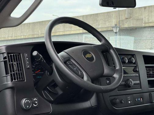 2023 Chevrolet Express 2500 RWD 2500 Regular Wheelbase WT