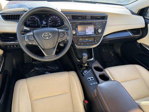 2016 Toyota Avalon Hybrid Limited