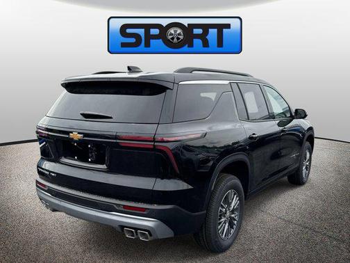 GB8 MOSAIC BLACK METALLIC 2026 Chevrolet Traverse LT