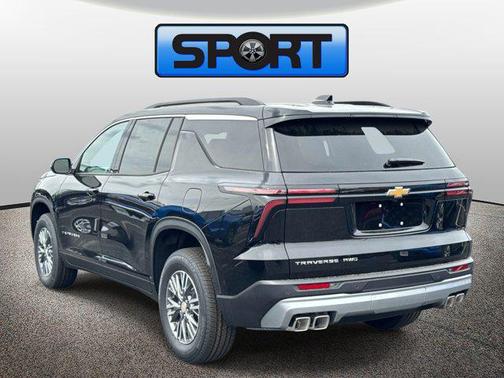 GB8 MOSAIC BLACK METALLIC 2026 Chevrolet Traverse LT