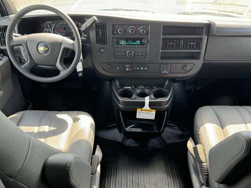 2025 Chevrolet Express 2500 RWD 2500 Regular Wheelbase WT