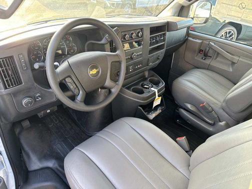 2025 Chevrolet Express 2500 RWD 2500 Regular Wheelbase WT