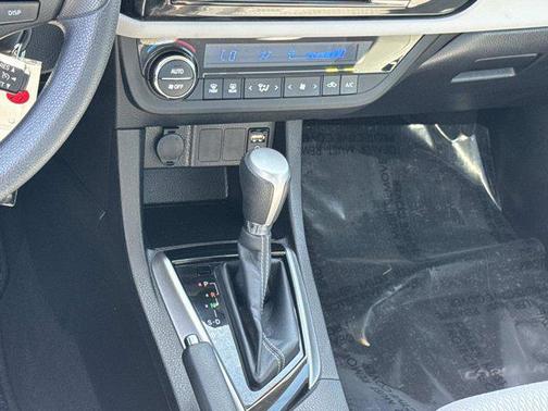 Super White 2015 Toyota Corolla LE