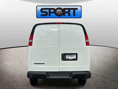 Summit White 2025 Chevrolet Express 3500 RWD 3500 Extended Wheelbase WT