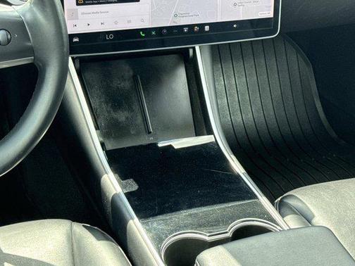 Pearl White Multi-Coat 2018 Tesla Model 3 Long Range