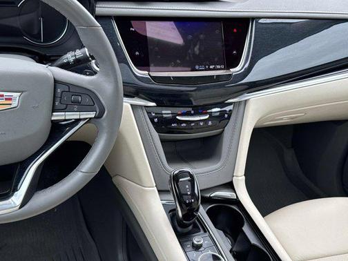 2024 Cadillac XT6 Premium Luxury AWD