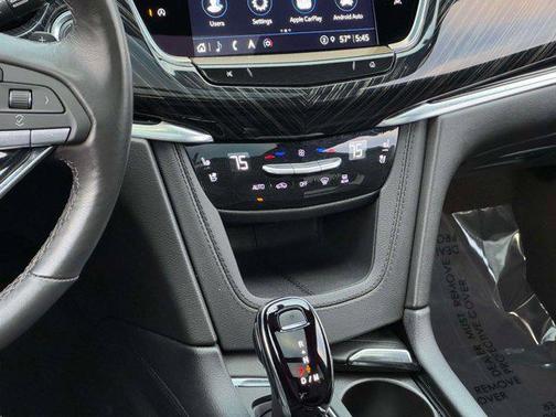 2025 Cadillac XT6 Premium Luxury FWD
