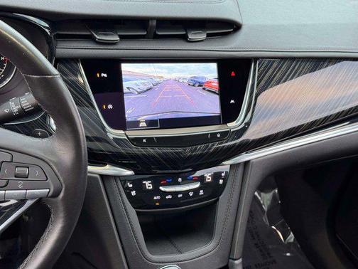 2025 Cadillac XT6 Premium Luxury FWD