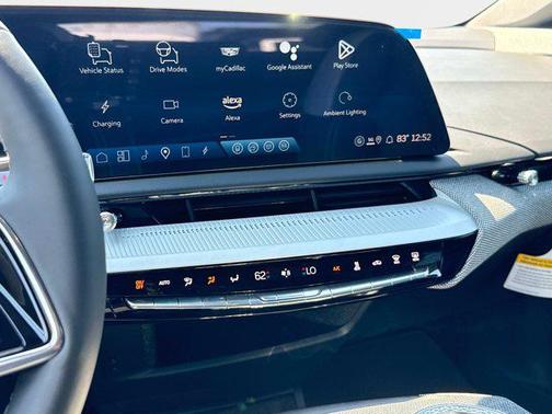 2025 Cadillac OPTIQ Luxury 1 AWD