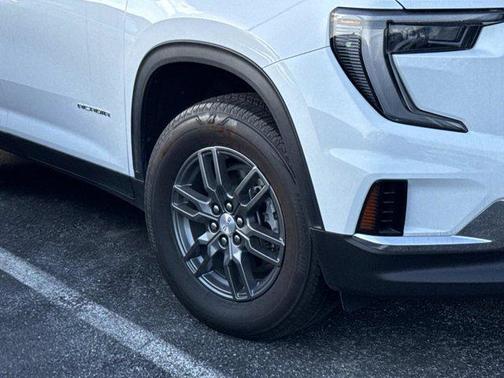 Summit White 2025 GMC Acadia FWD Elevation