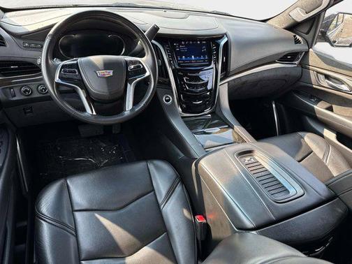 2018 Cadillac Escalade Platinum