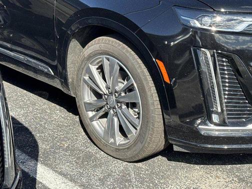2025 Cadillac XT6 Premium Luxury AWD