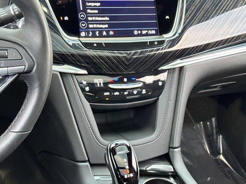 2025 Cadillac XT6 Premium Luxury AWD