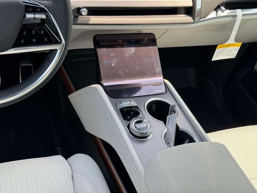 Argent Silver Metallic 2027 Cadillac VISTIQ Sport