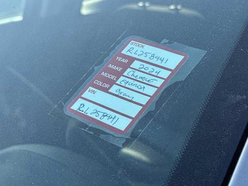 Sterling Gray Metallic 2024 Chevrolet Equinox 1LT