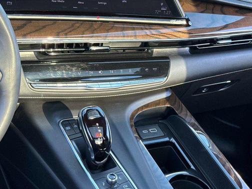 2024 Cadillac Escalade ESV Sport Platinum