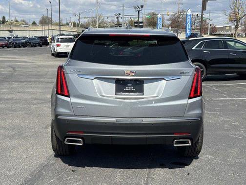 GXD ARGENT SILVER METALLIC 2026 Cadillac XT5 Luxury