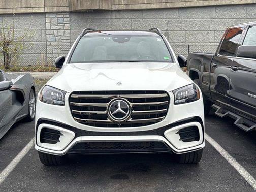 Polar White 2025 Mercedes-Benz GLS 580 4MATIC
