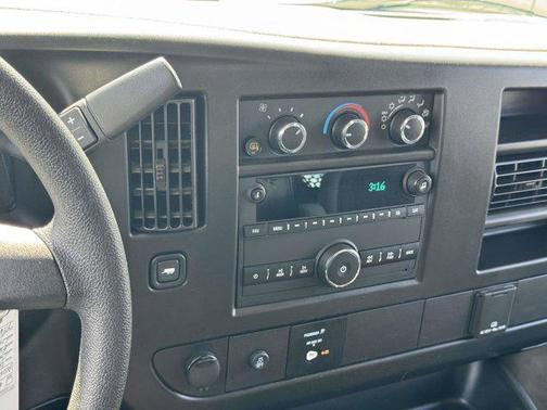 2023 Chevrolet Express 2500 RWD 2500 Regular Wheelbase WT