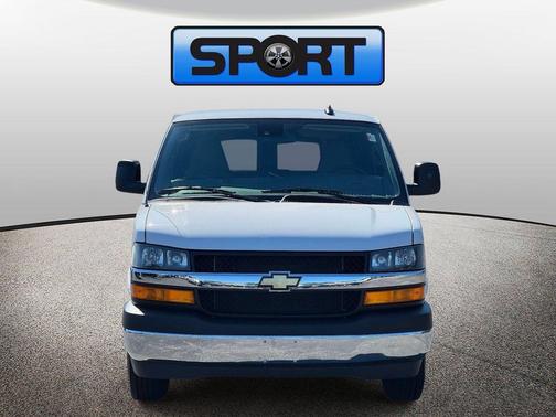 Summit White 2025 Chevrolet Express 3500 RWD 3500 Extended Wheelbase LT