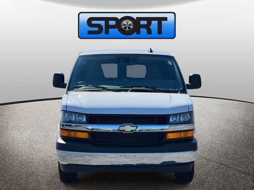Summit White 2025 Chevrolet Express 3500 RWD 3500 Extended Wheelbase LT