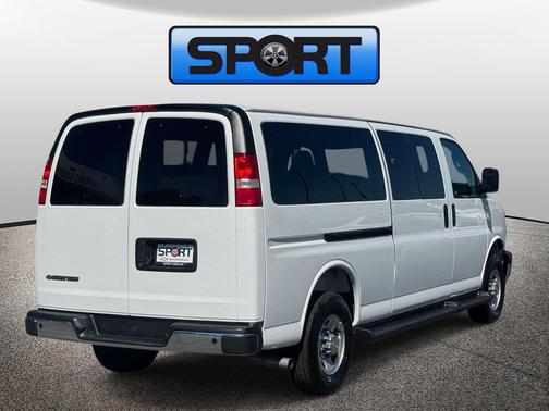 Summit White 2025 Chevrolet Express 3500 RWD 3500 Extended Wheelbase LT