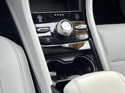 2022 Jeep Grand Cherokee 4xe Overland