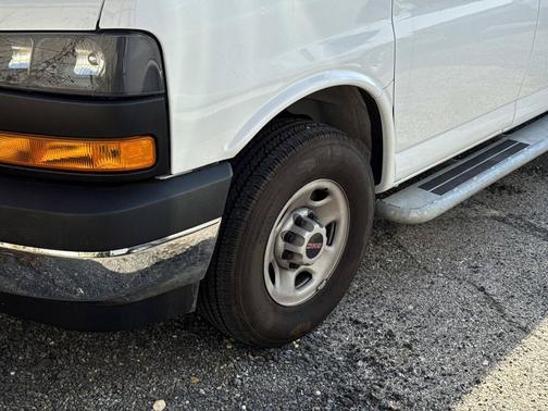 Summit White 2025 GMC Savana 2500 Work Van