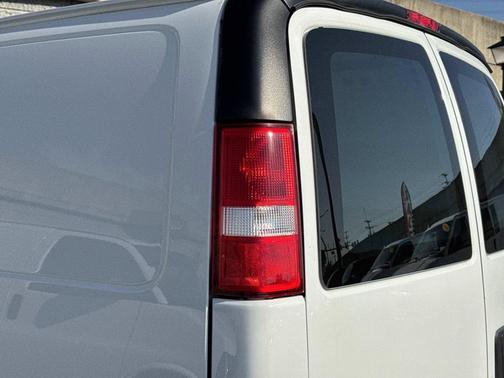 Summit White 2025 GMC Savana 2500 Work Van