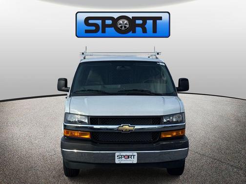 Summit White 2026 Chevrolet Express 2500 LT