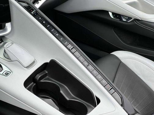 2020 Chevrolet Corvette Stingray w/2LT