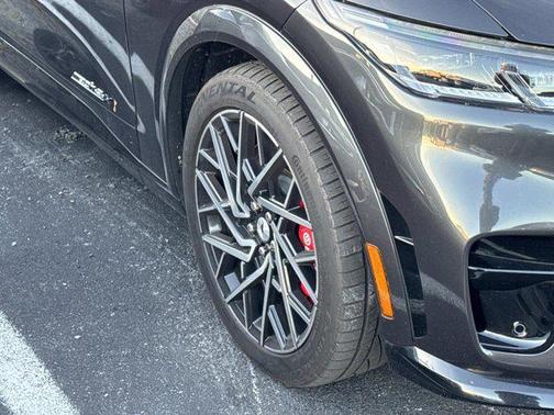 2022 Ford Mustang Mach-E GT