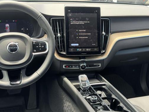 Denim Blue Metallic 2026 Volvo XC60 B5 Ultra