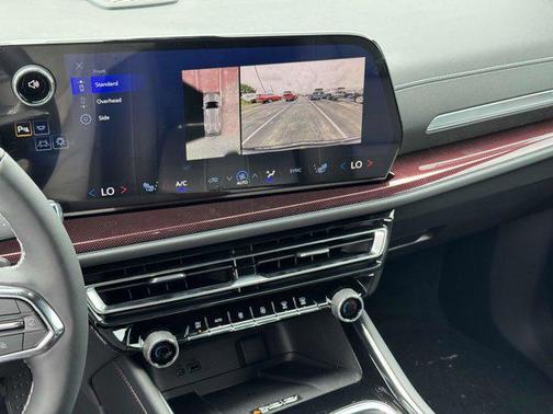 2025 Chevrolet Traverse AWD Z71