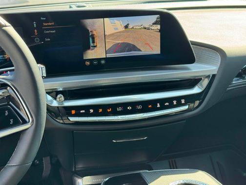 2024 Cadillac LYRIQ Luxury w/1SE
