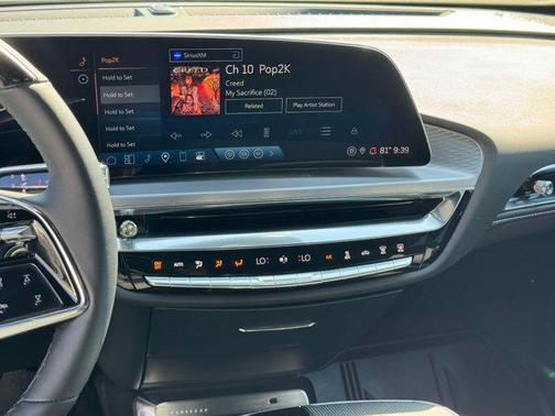 2024 Cadillac LYRIQ Luxury w/1SE