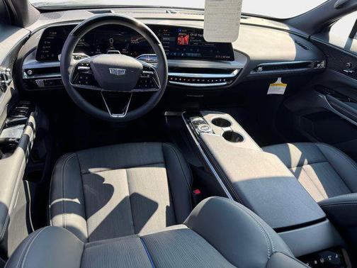 2024 Cadillac LYRIQ Luxury w/1SE