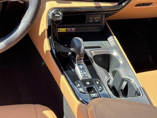 Nori Green Pearl 2025 Lexus NX 250 Premium