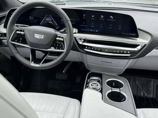 2024 Cadillac LYRIQ Luxury w/1SC