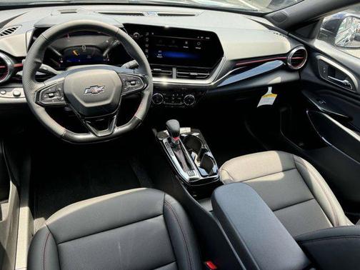2025 Chevrolet Trax FWD 2RS