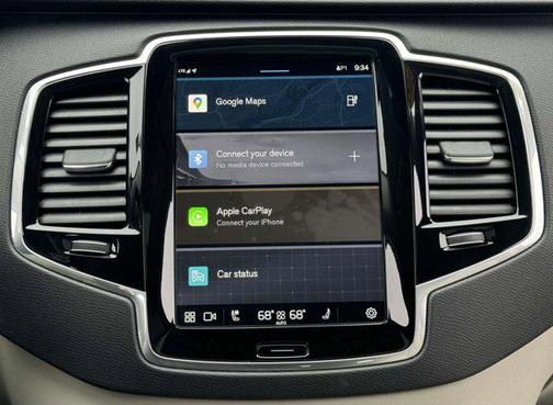 2023 Volvo XC90 Recharge Plug-In Hybrid T8 Plus Dark Theme 7-Seater