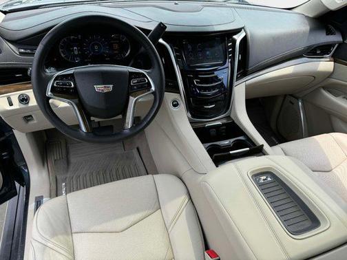 2020 Cadillac Escalade Premium Luxury