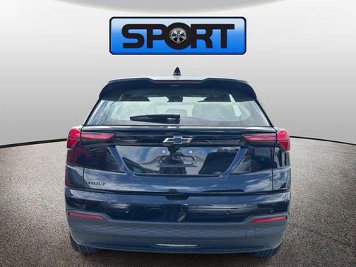 GB8 MOSAIC BLACK METALLIC 2027 Chevrolet Bolt LT FWD