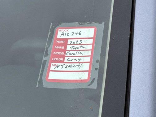 2022 Toyota Corolla LE
