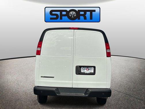 2025 Chevrolet Express 2500 RWD 2500 Regular Wheelbase WT