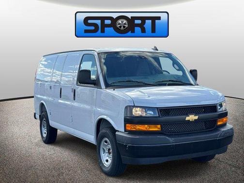 2025 Chevrolet Express 2500 RWD 2500 Regular Wheelbase WT