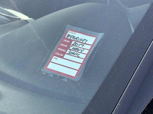 Mosaic Black Metallic 2017 Chevrolet Sonic LT