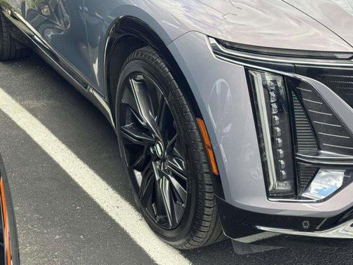 2024 Cadillac LYRIQ Sport